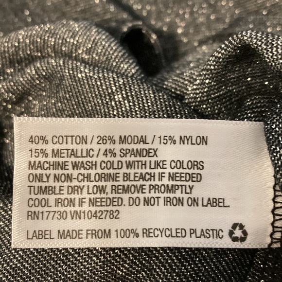 Size medium women’s shimmery tank top - Picture 5 of 5